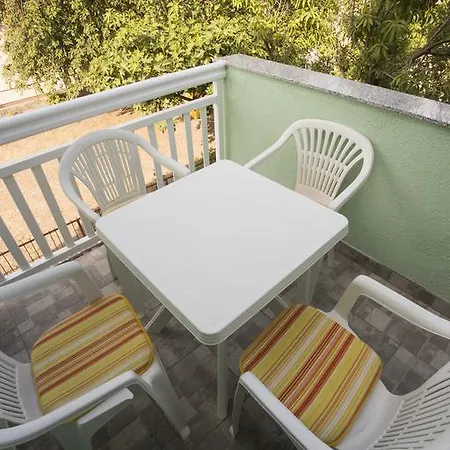 Jela Apartmán Nin
