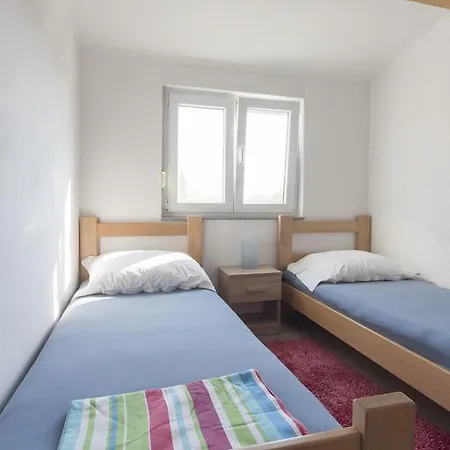 Jela Appartement *
