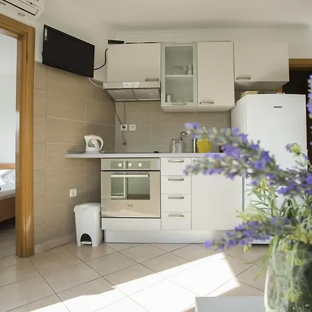 Jela Appartement Nin